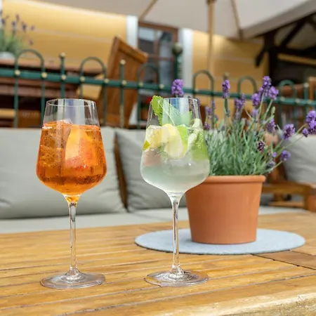 Post St. Martin Am Tgb. Bed & Breakfast *